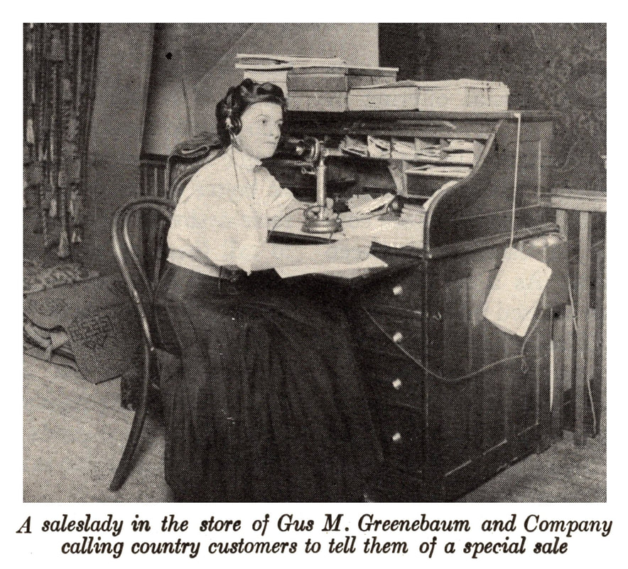 Picture of women telemarketer from 1909.