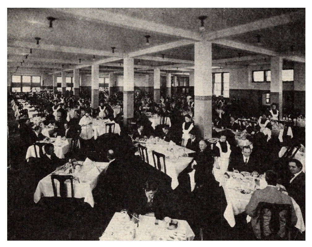 Image of a full, bustling restaurant.