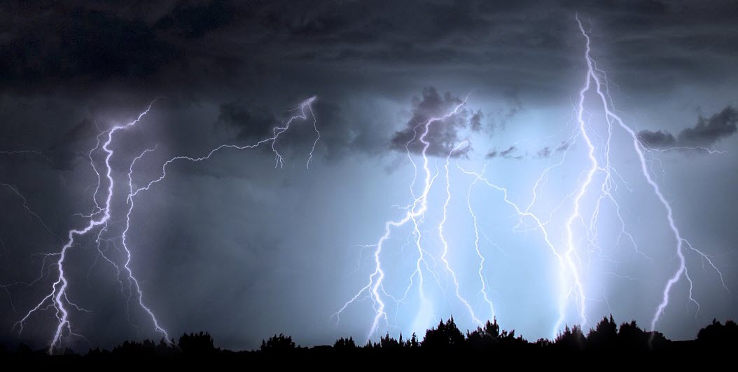 Image of thunderstorm reflecting feedback on anonymous forums.